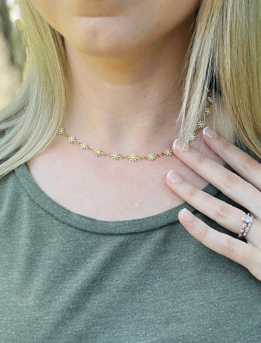 Daisy Chain Necklace, Daisy Necklace, Flower Chain, Daisy Choker, Flower Necklace, Small Flower Necklace, Flower Enamel Necklace